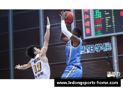 NBA精彩绝杀瞬间集锦：场上最激动人心的致胜一刻